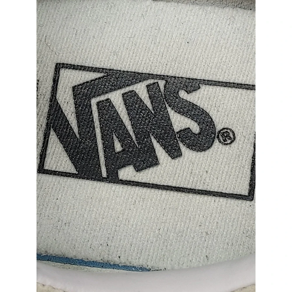 Vans Men Athletic Sneakers 8.5 Cream White Lace Up Round Toe Comfort Logo Active